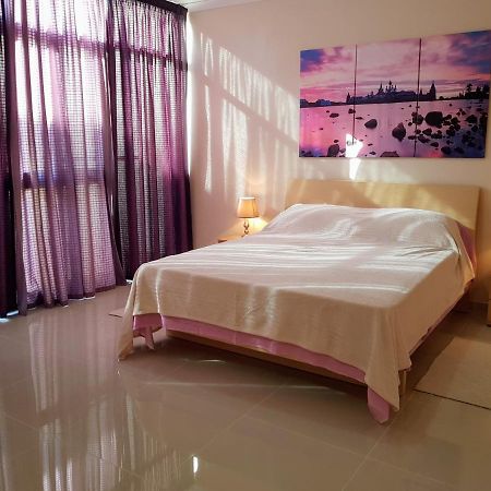 Charming Apartment-Wifi-Sleeps 5 Marsaskala Exteriör bild