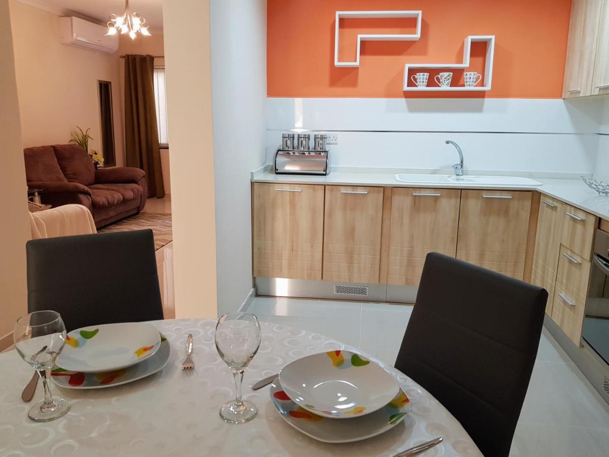 Charming Apartment-Wifi-Sleeps 5 Marsaskala Exteriör bild