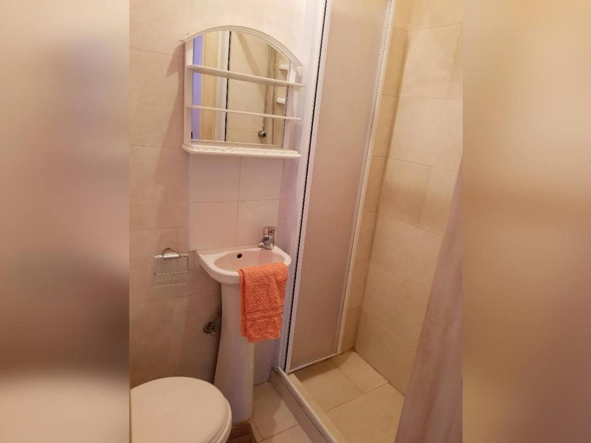 Charming Apartment-Wifi-Sleeps 5 Marsaskala Exteriör bild